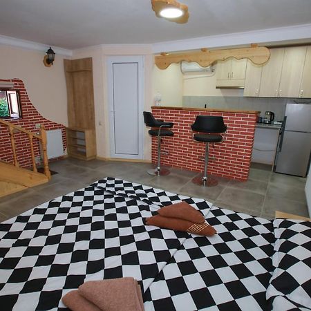 Apartment Nino Botanical Tiflis Dış mekan fotoğraf