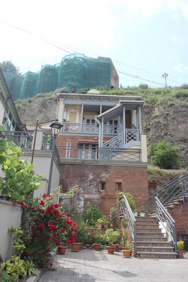 Apartment Nino Botanical Tiflis Dış mekan fotoğraf