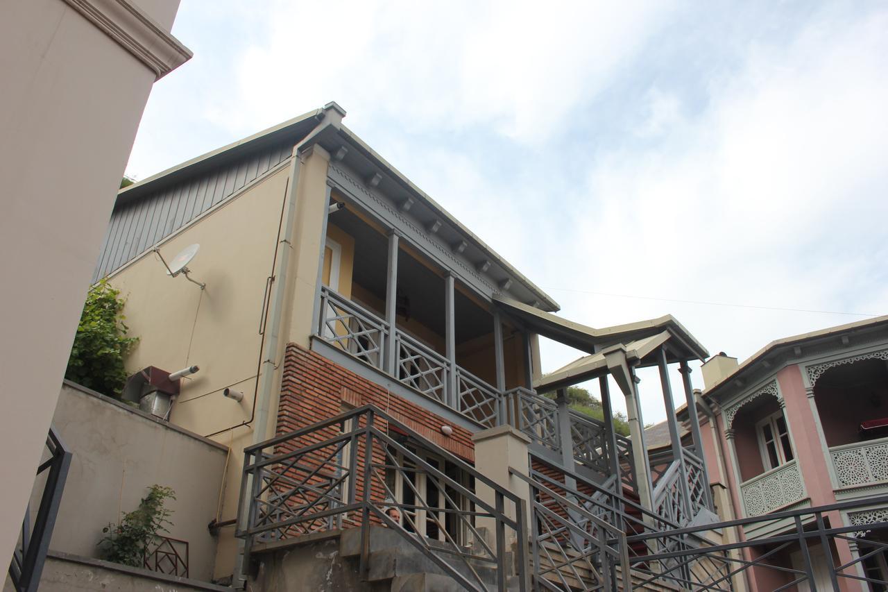 Apartment Nino Botanical Tiflis Dış mekan fotoğraf
