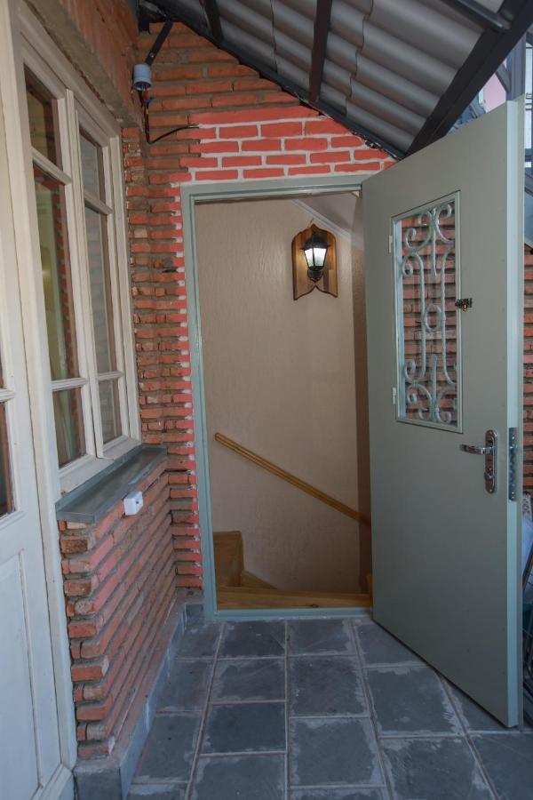 Apartment Nino Botanical Tiflis Dış mekan fotoğraf