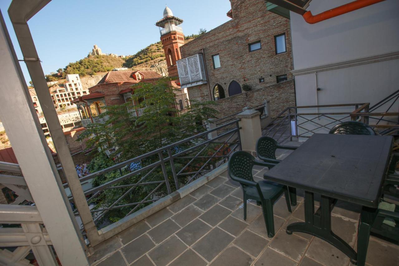 Apartment Nino Botanical Tiflis Dış mekan fotoğraf